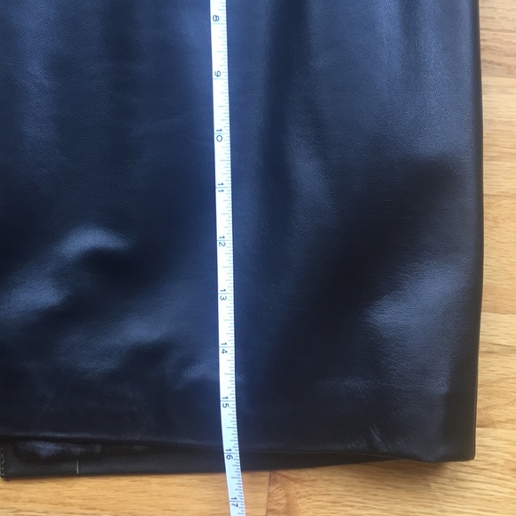 Black leather mini skirt - Picture 8 of 8